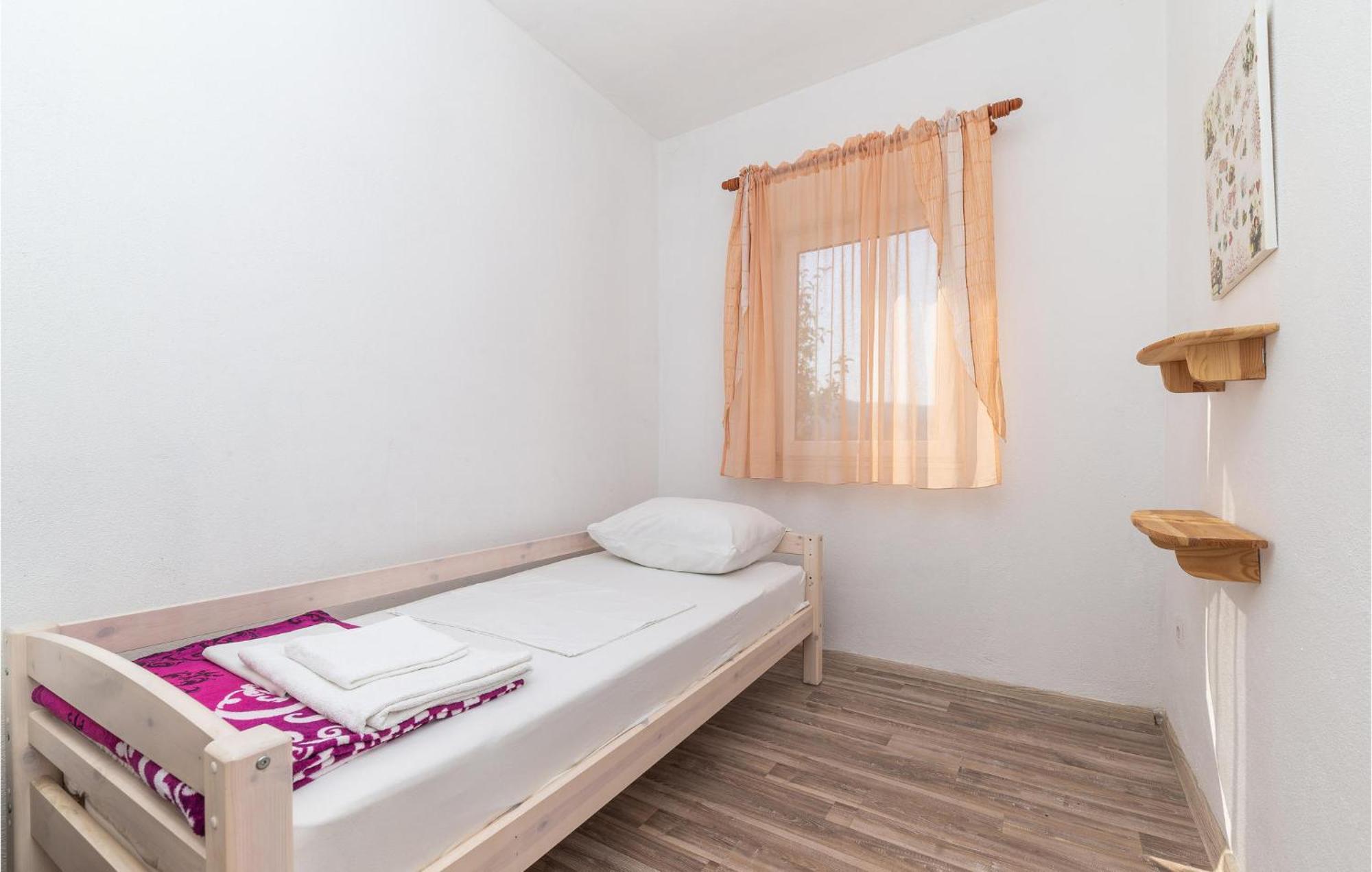Gorgeous Home In Kastel Stafilic With Wifi Exteriör bild