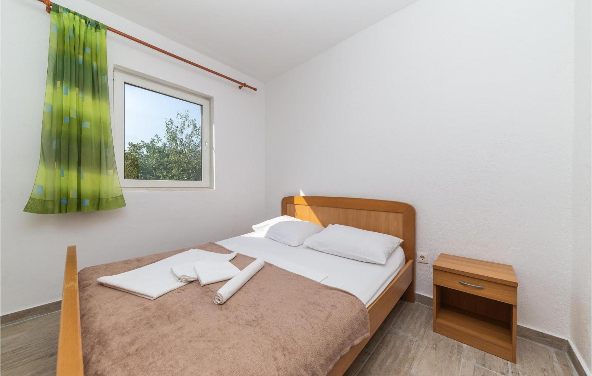 Gorgeous Home In Kastel Stafilic With Wifi Exteriör bild